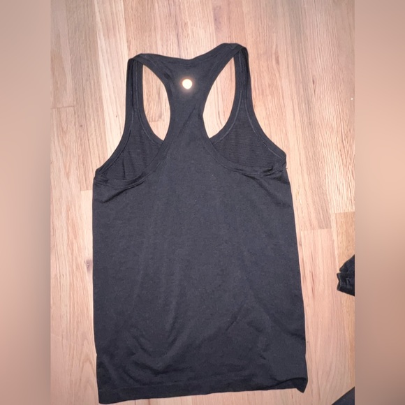 Lululemon racerback tank - Picture 3 of 3